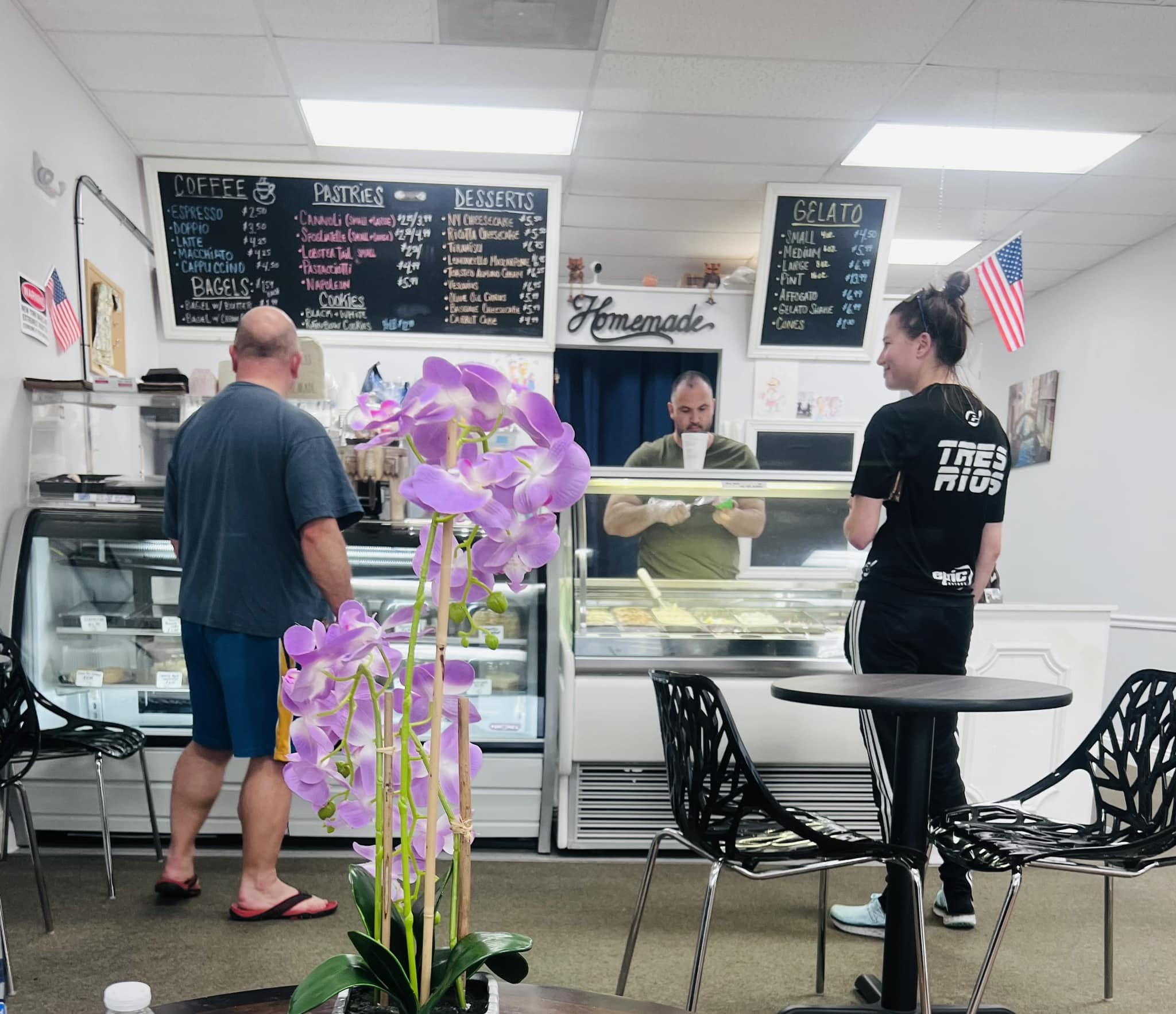 Inside La Dolce Vita gelato shop in Ocala